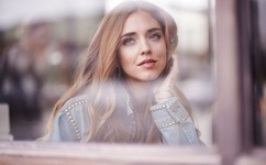 动漫美女被褥动态图